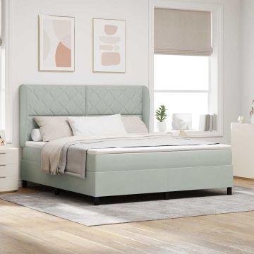 vidaXL Kiemas lova su čiužiniu Šviesiai pilka 200 x 180 cm Aksomas